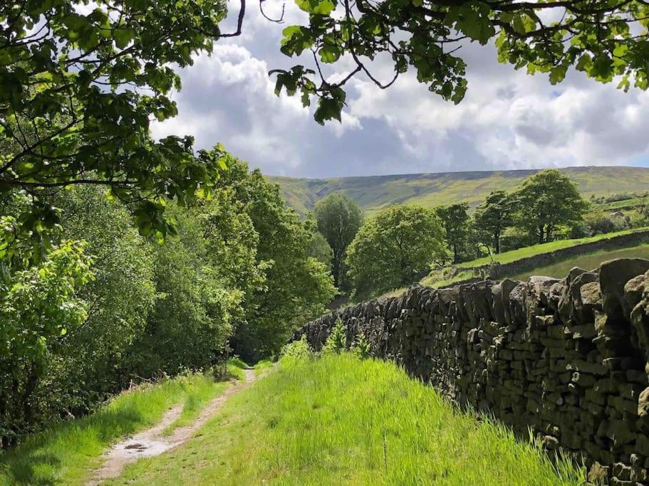 Malkin Wood Studio - 15 Min Walk To Holmfirth Centre Exteriör bild